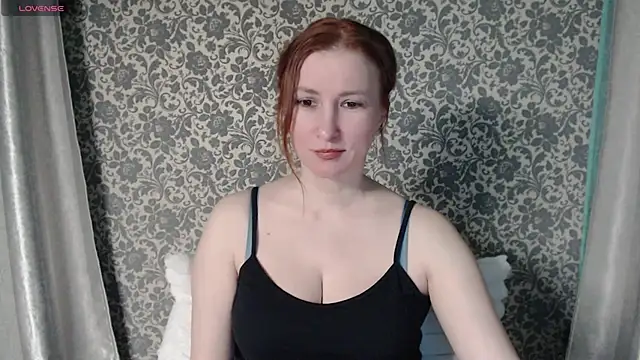 Snapshot of LesanaMagic chatting on February 2025 07:41:02 PM LesanaMagic online show from February 2025 07:41:02 PM