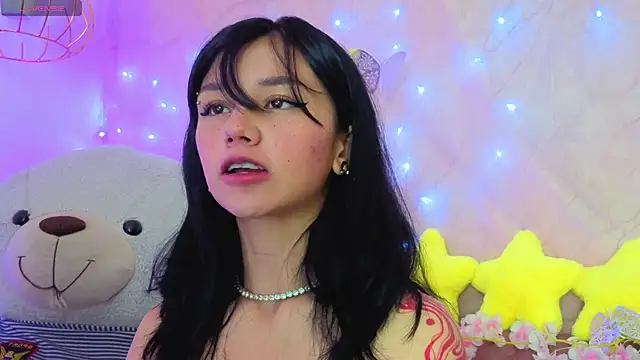 april bennett online show from April 2026 01:15:02 PM