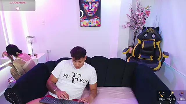 Snapshot of Kathya_and_thiago chatting on January 2026 12:10:01 PM Kathya and thiago online show from January 2026 12:10:01 PM