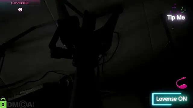 Snapshot of Caroline_daring chatting on November 2025 02:06:02 PM Caroline daring online show from November 2025 02:06:02 PM