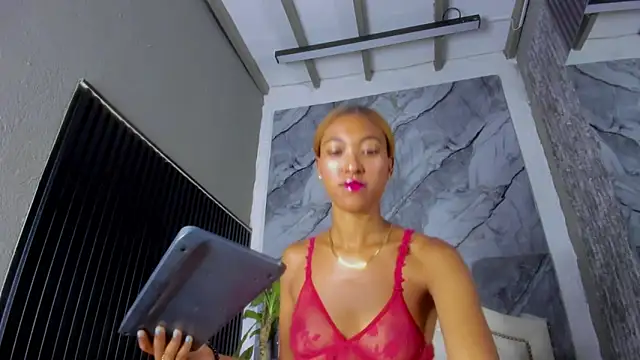 Snapshot of Alisha_Ebonyy chatting on September 2025 01:00:01 PM Alisha Ebonyy online show from September 2025 01:00:01 PM