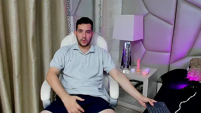 Snapshot of matti_de_lucaa chatting on September 2025 05:25:01 PM matti de lucaa online show from September 2025 05:25:01 PM