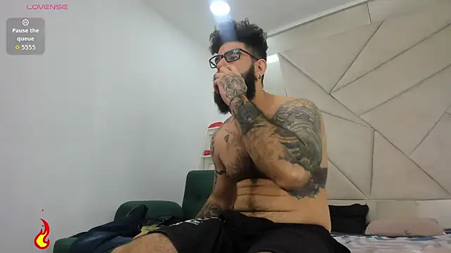 Snapshot of Harald_Smed chatting on November 2025 12:03:01 PM Harald Smed online show from November 2025 12:03:01 PM