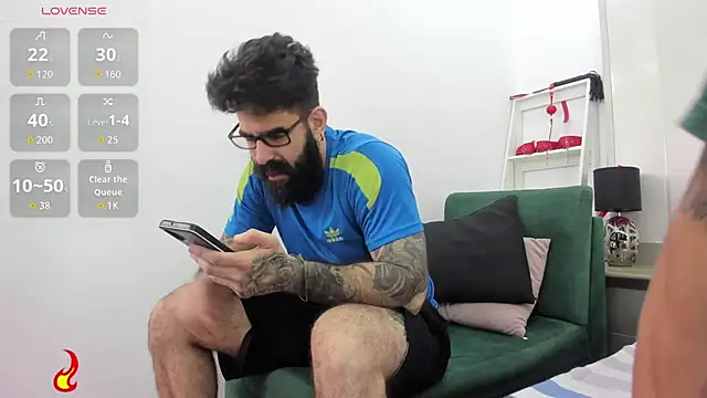 Snapshot of Harald_Smed chatting on November 2025 12:59:02 PM Harald Smed online show from November 2025 12:59:02 PM