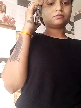 Hot-Pooja25 online show from April 2026 02:09:02 AM