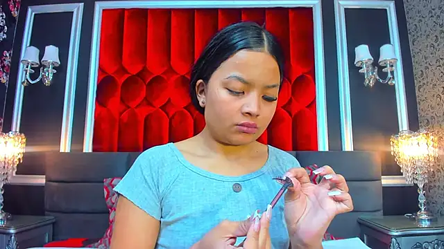 SharonBonet online show from November 2025 11:43:01 AM