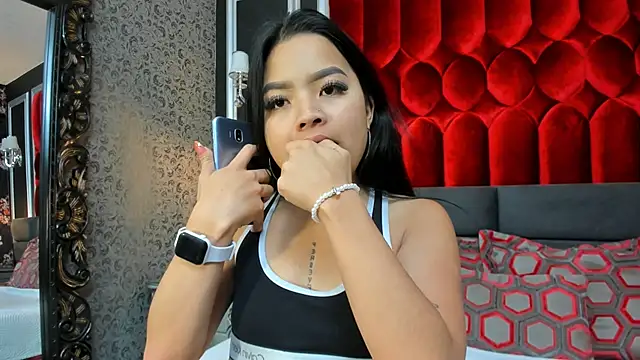 SharonBonet online show from November 2025 04:38:01 AM