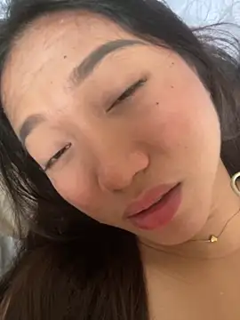 Snapshot of cassie_cakes chatting on November 2025 08:25:02 AM cassie cakes online show from November 2025 08:25:02 AM