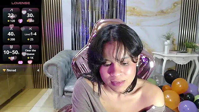 catalina5 s online show from November 2025 03:12:02 PM