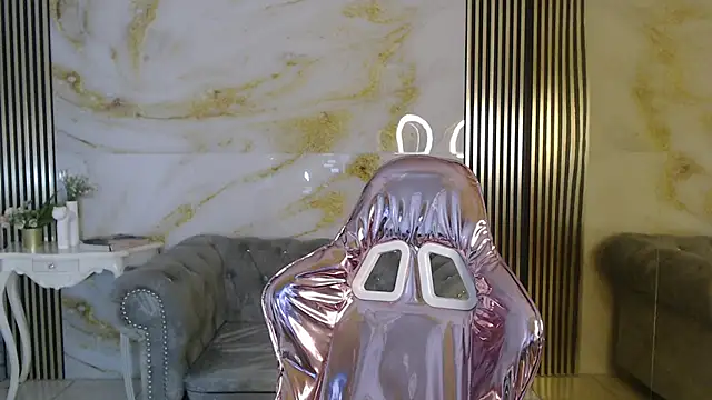 catalina5 s online show from February 2026 01:05:02 PM