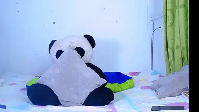 Snapshot of Gracce-Smith chatting on November 2025 09:13:02 PM Gracce-Smith online show from November 2025 09:13:02 PM