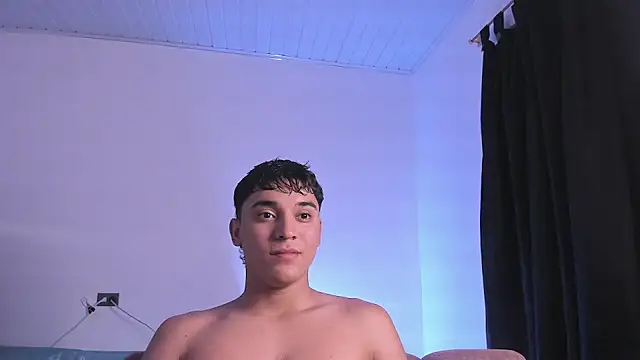 Austin Cardieff  online show from October 2025 02:41:02 AM