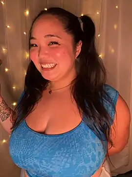 Snapshot of RealLifeWaifu chatting on October 2025 01:59:02 AM RealLifeWaifu online show from October 2025 01:59:02 AM