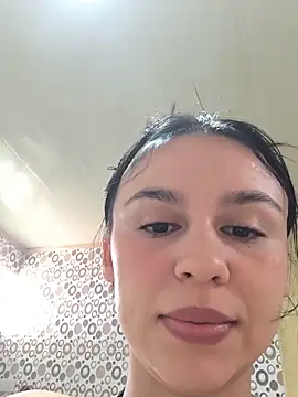 Snapshot of Daniela-rosee chatting on June 2026 08:25:02 PM Daniela-rosee online show from June 2026 08:25:02 PM