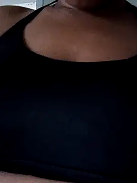 Snapshot of Fernanda005 chatting on September 2025 08:30:01 PM Fernanda005 online show from September 2025 08:30:01 PM