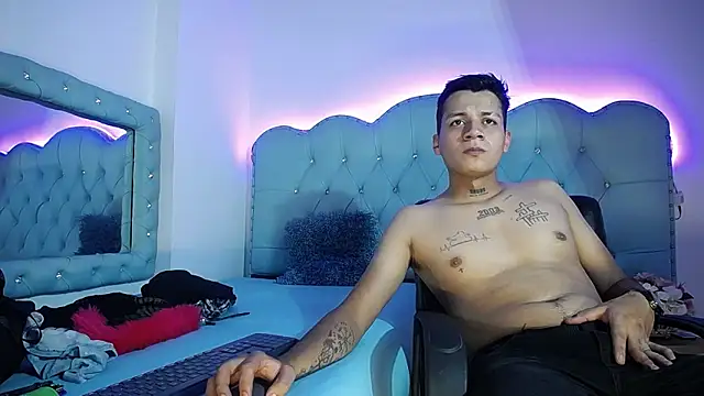 Snapshot of Sexuality_Company chatting on October 2025 03:58:02 AM Sexuality Company online show from October 2025 03:58:02 AM