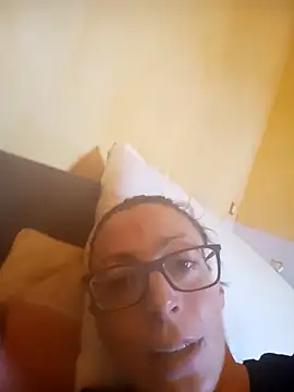 Snapshot of Astrid3 chatting on October 2025 02:50:02 PM Astrid3 online show from October 2025 02:50:02 PM