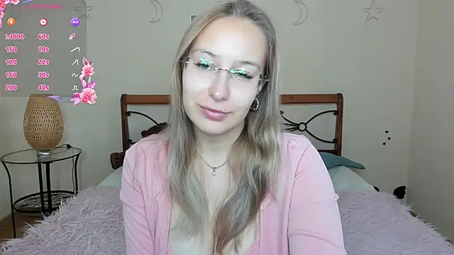 Snapshot of dina_sunshine chatting on October 2025 03:10:02 AM dina sunshine online show from October 2025 03:10:02 AM