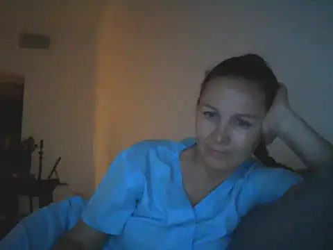 Snapshot of Avelinii chatting on May 2026 03:07:02 PM Avelinii online show from May 2026 03:07:02 PM