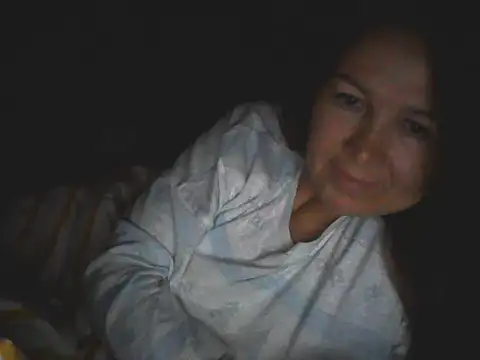 Snapshot of Avelinii chatting on May 2026 02:42:01 AM Avelinii online show from May 2026 02:42:01 AM