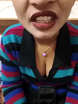 Snapshot of Itz_Mayra_ chatting on November 2025 06:07:02 AM Itz Mayra online show from November 2025 06:07:02 AM