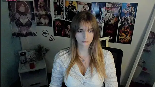 NeyliDream online show from November 2025 01:44:01 PM