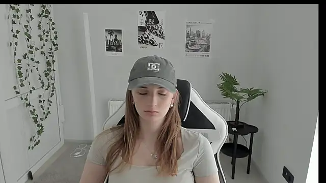 NeyliDream online show from May 2026 12:24:01 PM