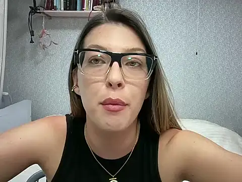 Ivarya online show from July 2026 07:19:01 PM
