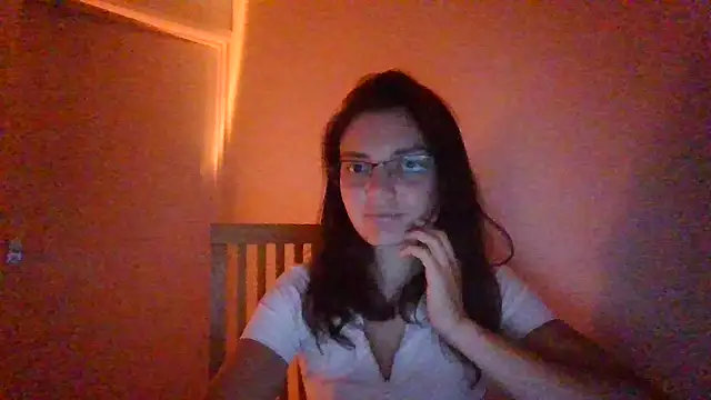 Snapshot of Zerinaa chatting on July 2026 08:46:02 PM Zerinaa online show from July 2026 08:46:02 PM