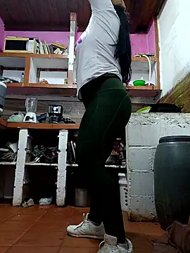 Snapshot of girlpee chatting on November 2025 01:00:01 PM girlpee online show from November 2025 01:00:01 PM