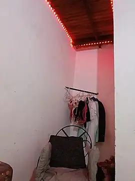 girlpee online show from January 2026 02:38:01 AM