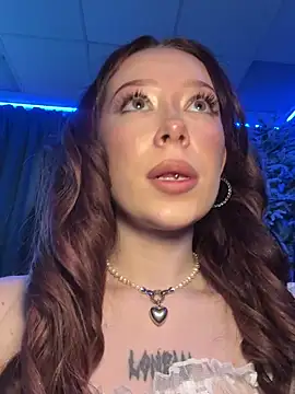 Snapshot of MaryMe__ chatting on December 2025 11:06:01 AM MaryMe online show from December 2025 11:06:01 AM