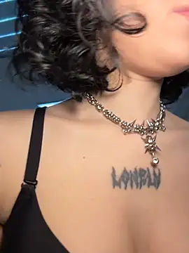 Snapshot of MaryMe__ chatting on April 2026 05:02:02 AM MaryMe online show from April 2026 05:02:02 AM