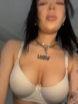 Snapshot of MaryMe__ chatting on April 2026 05:08:02 AM MaryMe online show from April 2026 05:08:02 AM