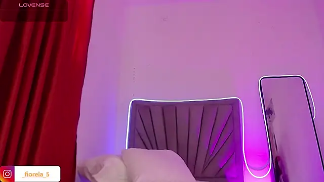 Fiorela 1 online show from April 2026 05:02:02 PM