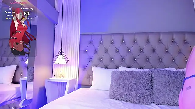 Snapshot of LunaBloomn chatting on November 2025 05:06:01 PM LunaBloomn online show from November 2025 05:06:01 PM