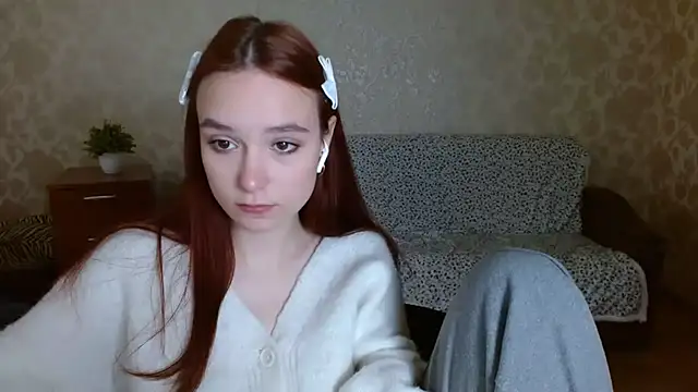 aFoxie online show from September 2025 06:09:02 PM