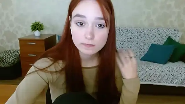 aFoxie online show from September 2025 07:41:02 PM