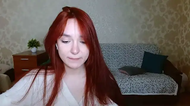 aFoxie online show from October 2025 06:37:01 PM