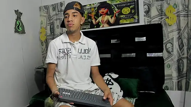 Latin straight0 online show from September 2025 06:18:01 PM