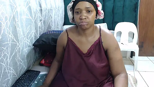 Snapshot of CandyBoobsxxxx chatting on October 2025 10:43:01 PM CandyBoobsxxxx online show from October 2025 10:43:01 PM