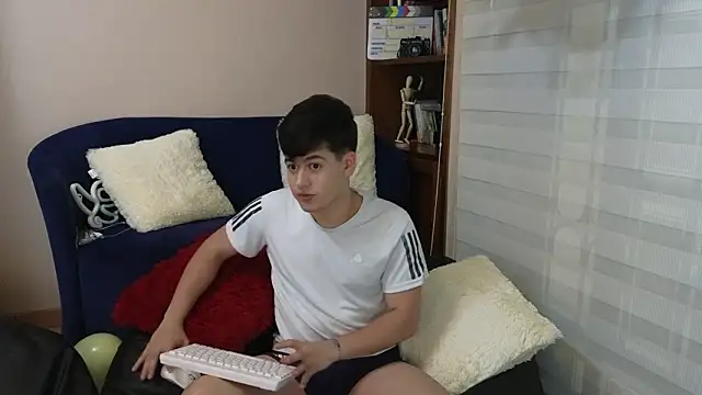 tightncuteass online show from February 2026 11:53:01 PM