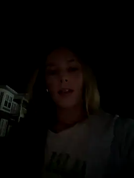 Snapshot of AllesandraLove chatting on October 2025 12:30:01 AM AllesandraLove online show from October 2025 12:30:01 AM