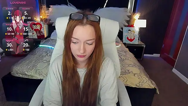 FoxyMayy online show from April 2026 01:41:01 PM