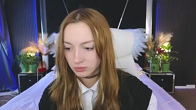 Snapshot of FoxyMayy chatting on May 2026 12:57:02 PM FoxyMayy online show from May 2026 12:57:02 PM