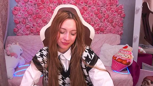 Snapshot of FoxyMayy chatting on May 2026 04:20:02 AM FoxyMayy online show from May 2026 04:20:02 AM