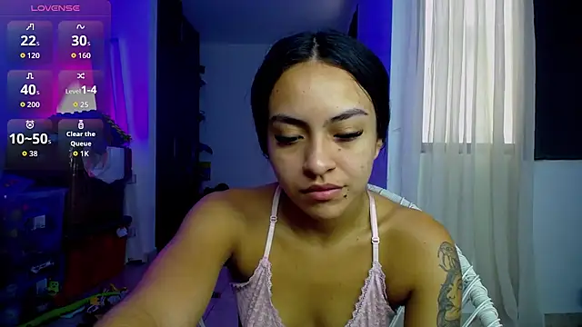 Snapshot of Leslie_Bussh_ chatting on July 2026 12:25:02 PM Leslie Bussh online show from July 2026 12:25:02 PM