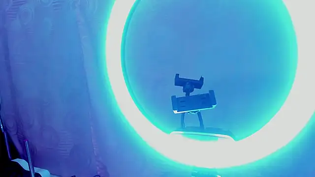 Snapshot of ZARAY_1118 chatting on January 2026 11:03:02 PM ZARAY 1118 online show from January 2026 11:03:02 PM