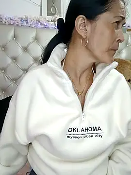 Snapshot of ZARAY_1118 chatting on February 2026 05:00:02 AM ZARAY 1118 online show from February 2026 05:00:02 AM