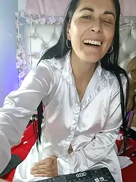 Snapshot of ZARAY_1118 chatting on March 2026 05:19:01 AM ZARAY 1118 online show from March 2026 05:19:01 AM